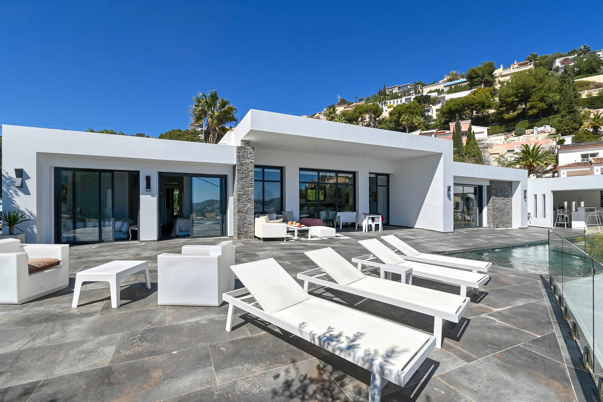 Resale - Villa - Moraira