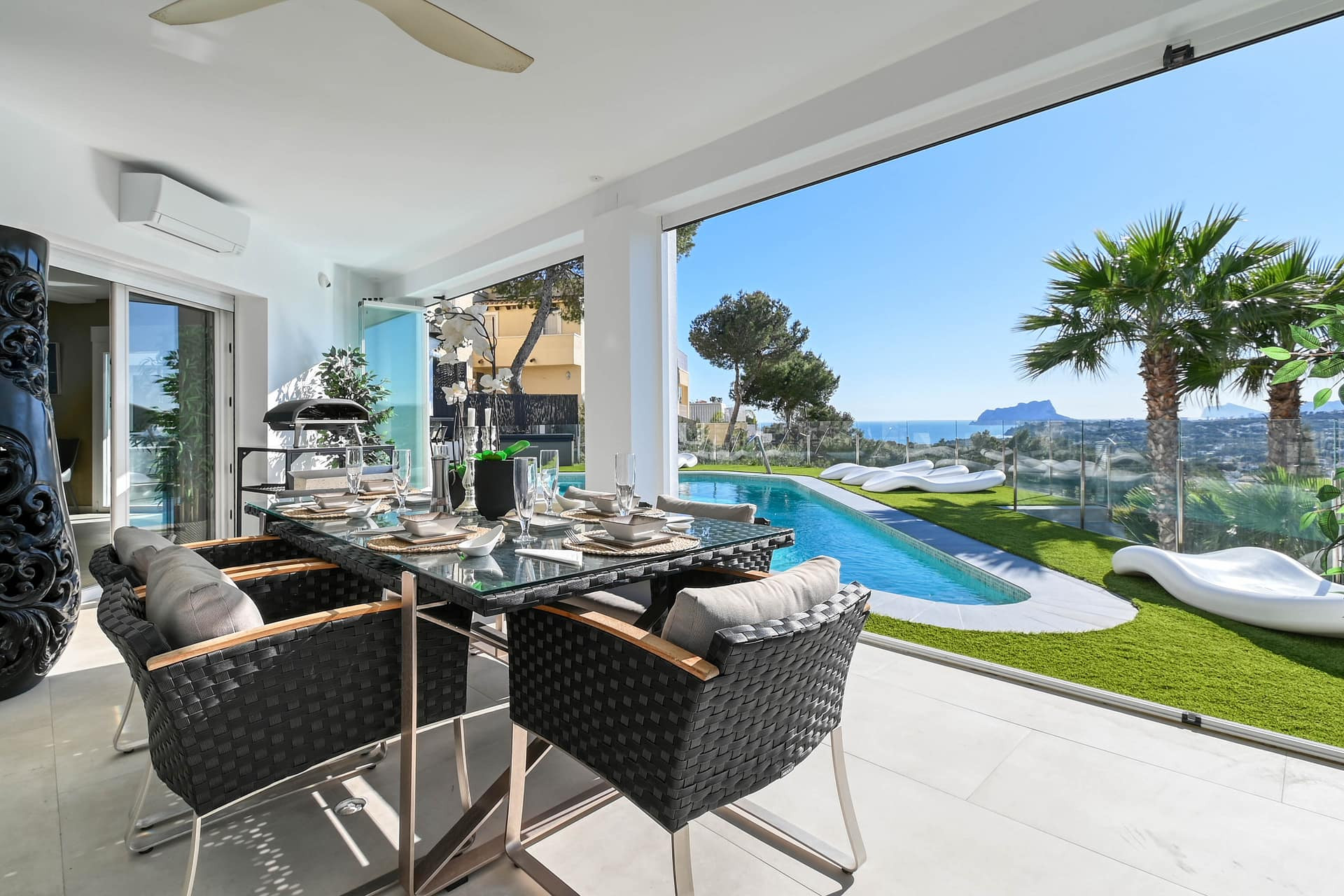 Resale - Villa - Moraira