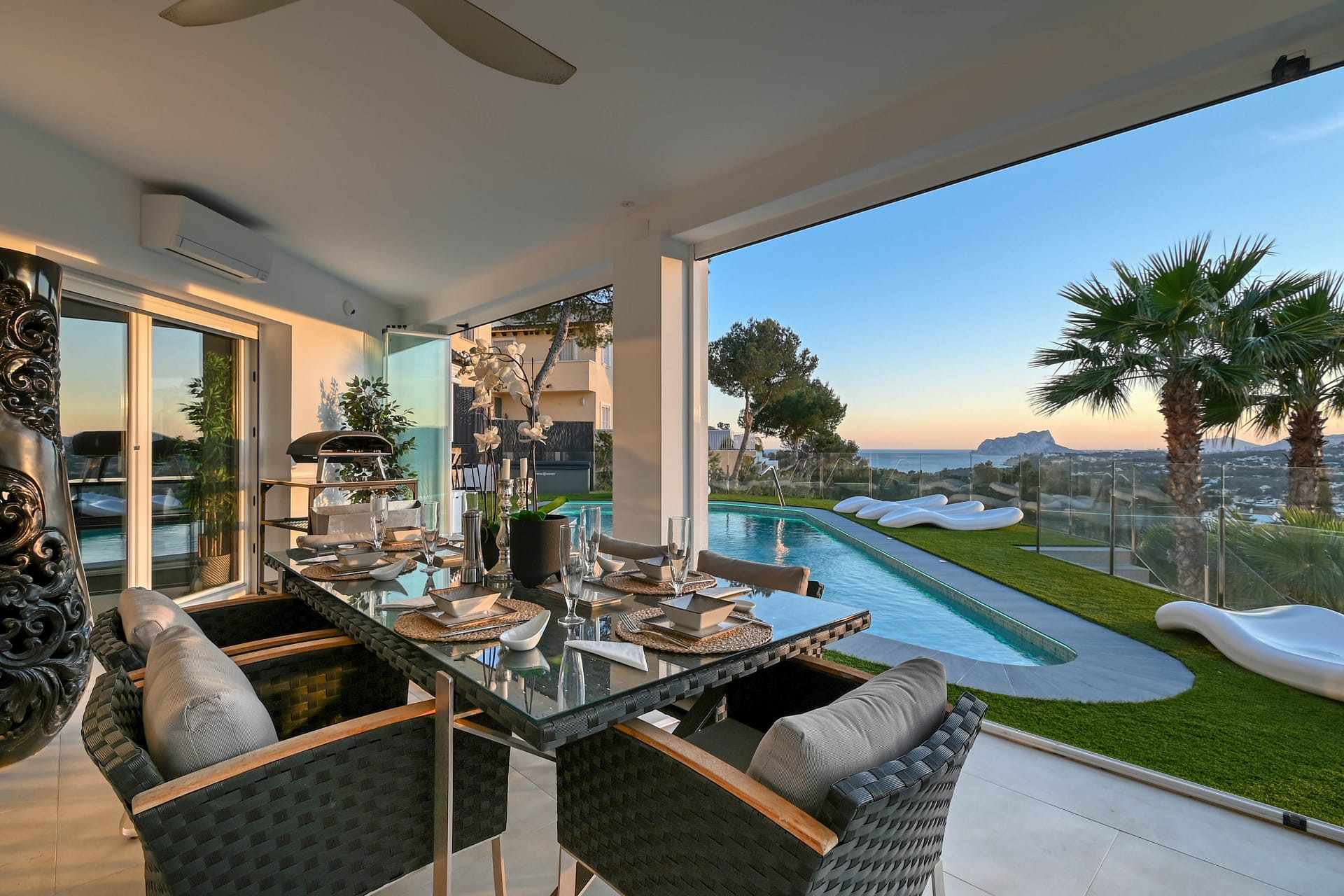 Resale - Villa - Moraira