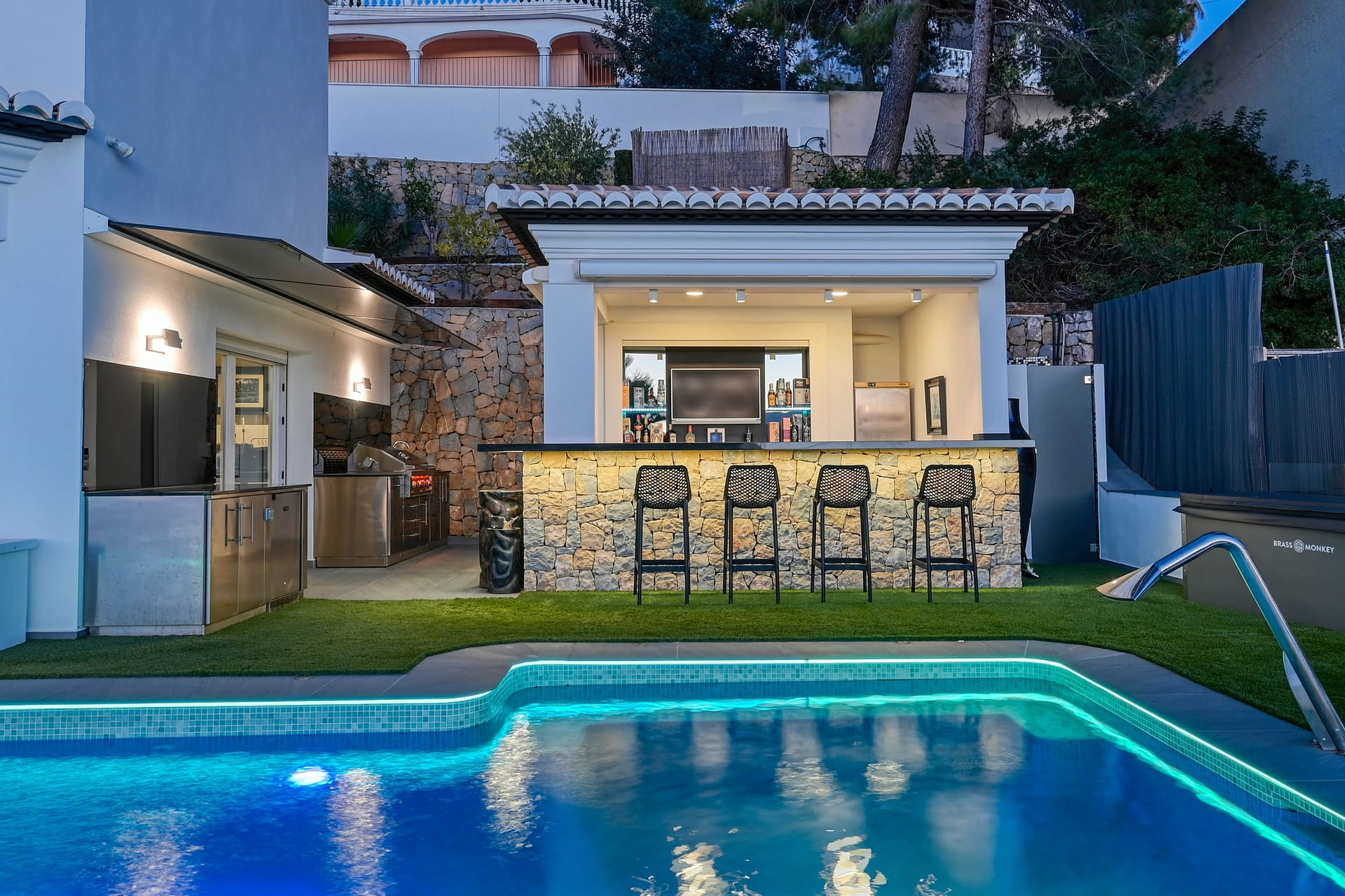 Resale - Villa - Moraira