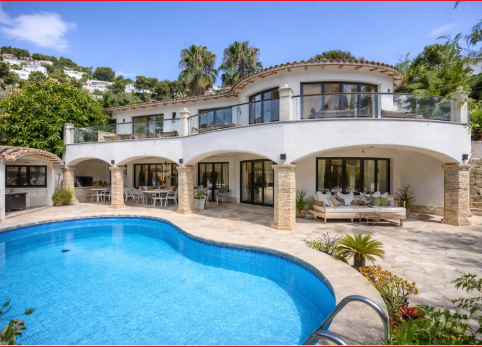 Resale - Villa - Moraira