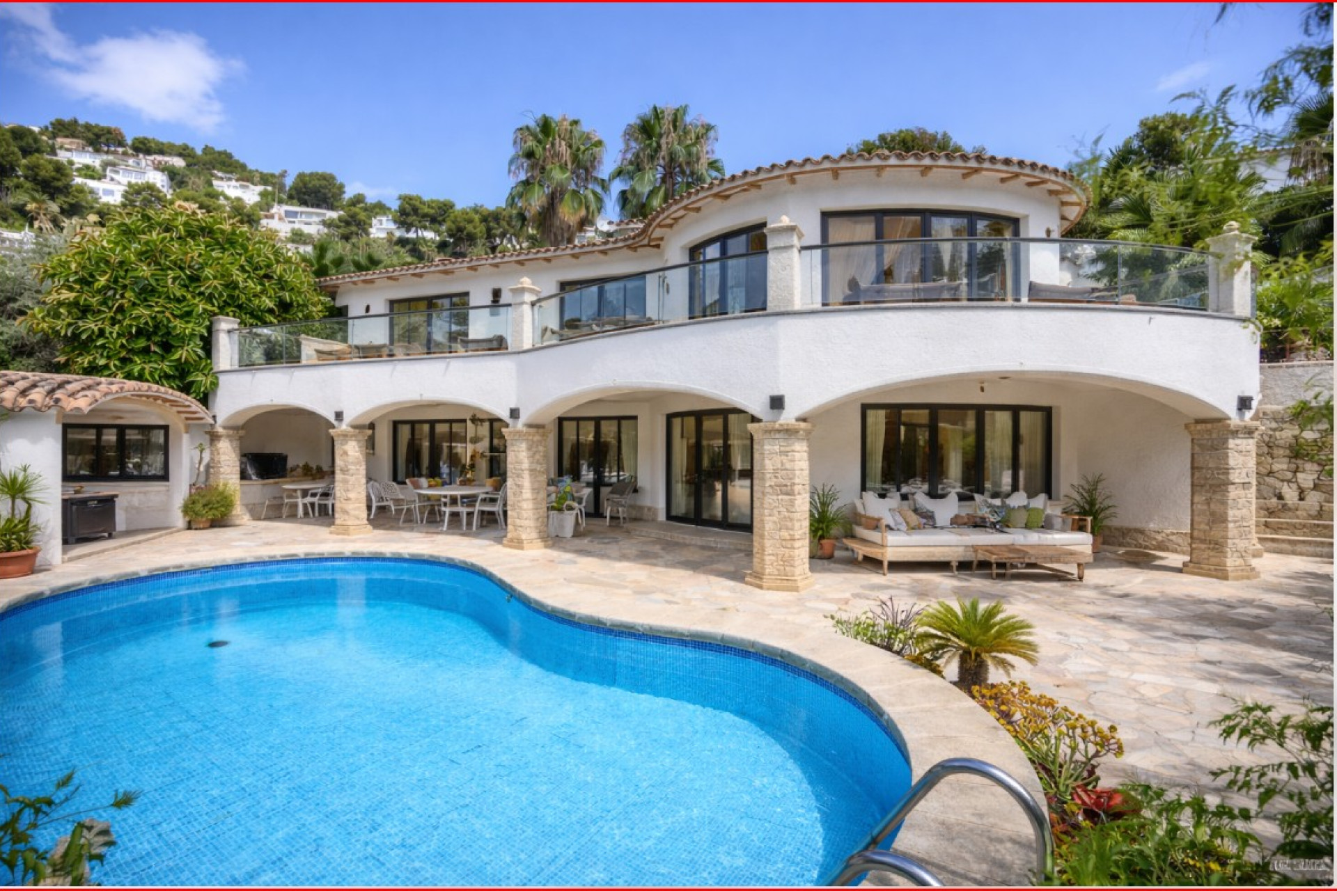Resale - Villa - Moraira
