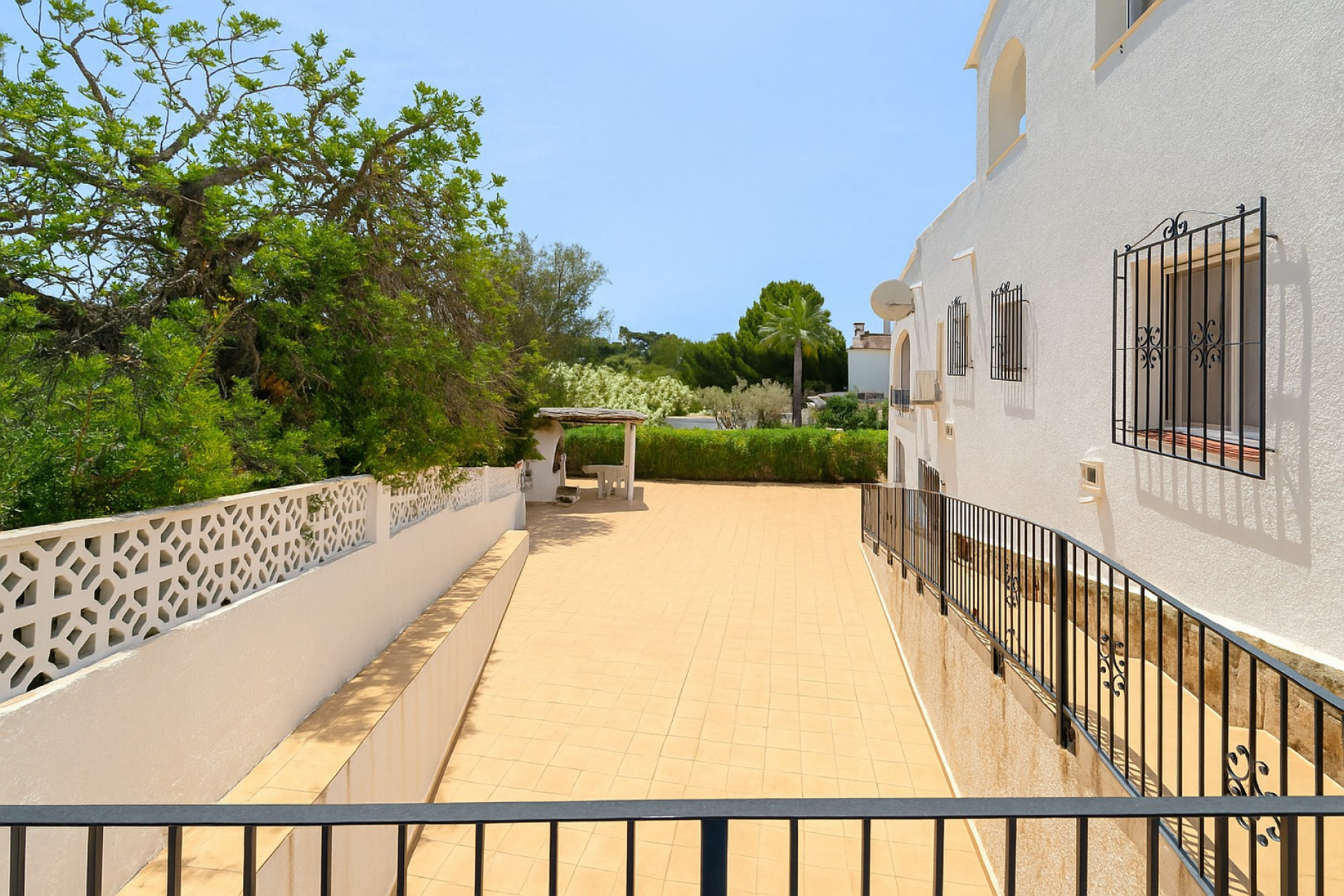 Resale - Villa - Moraira