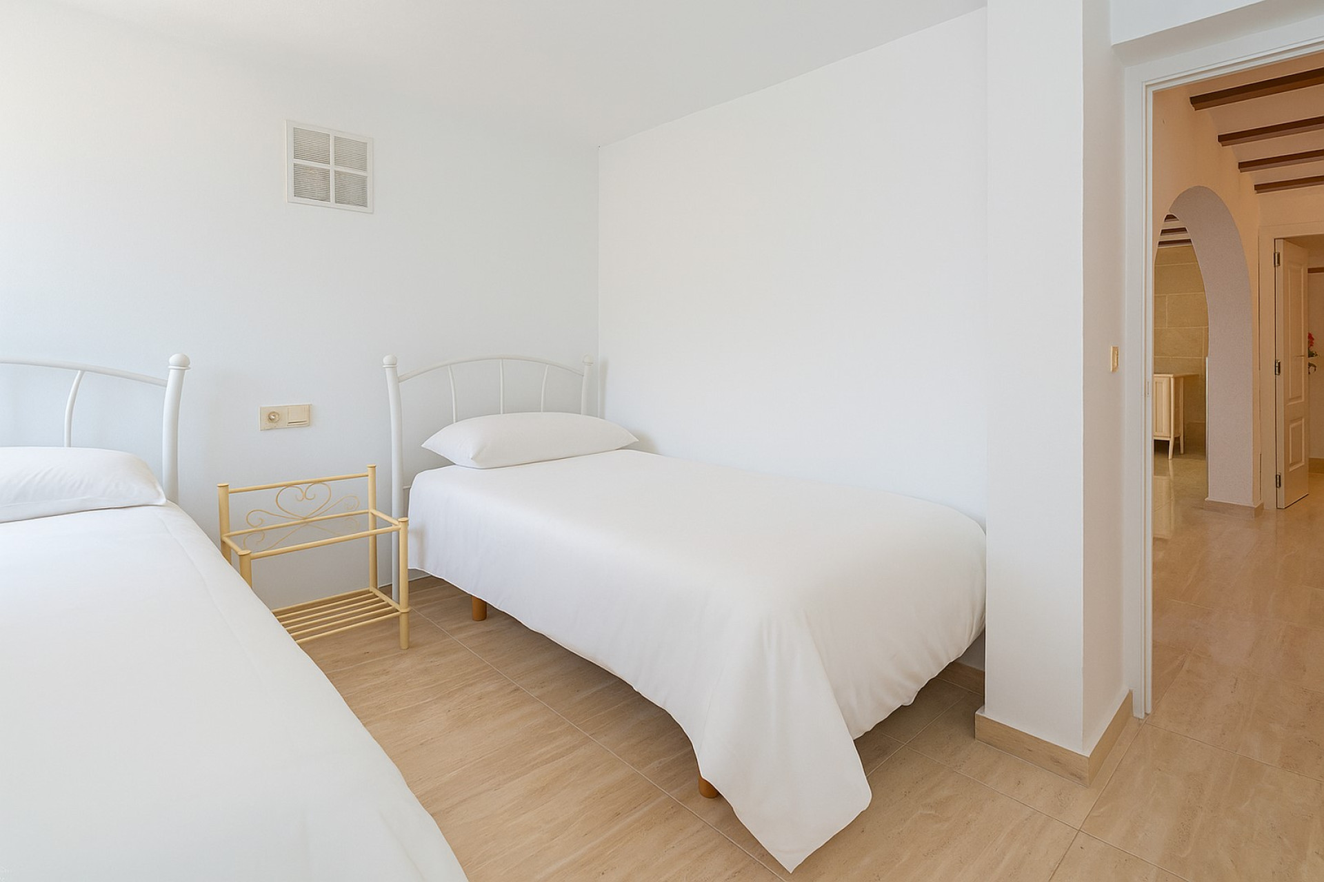 Resale - Villa - Moraira