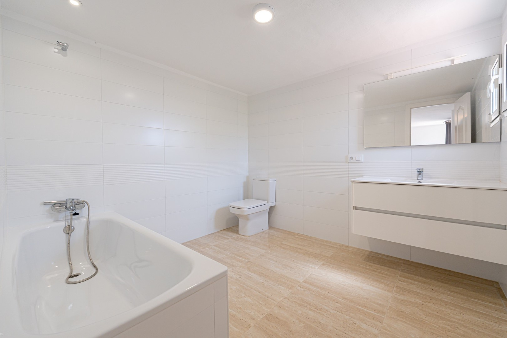 Resale - Villa - Moraira