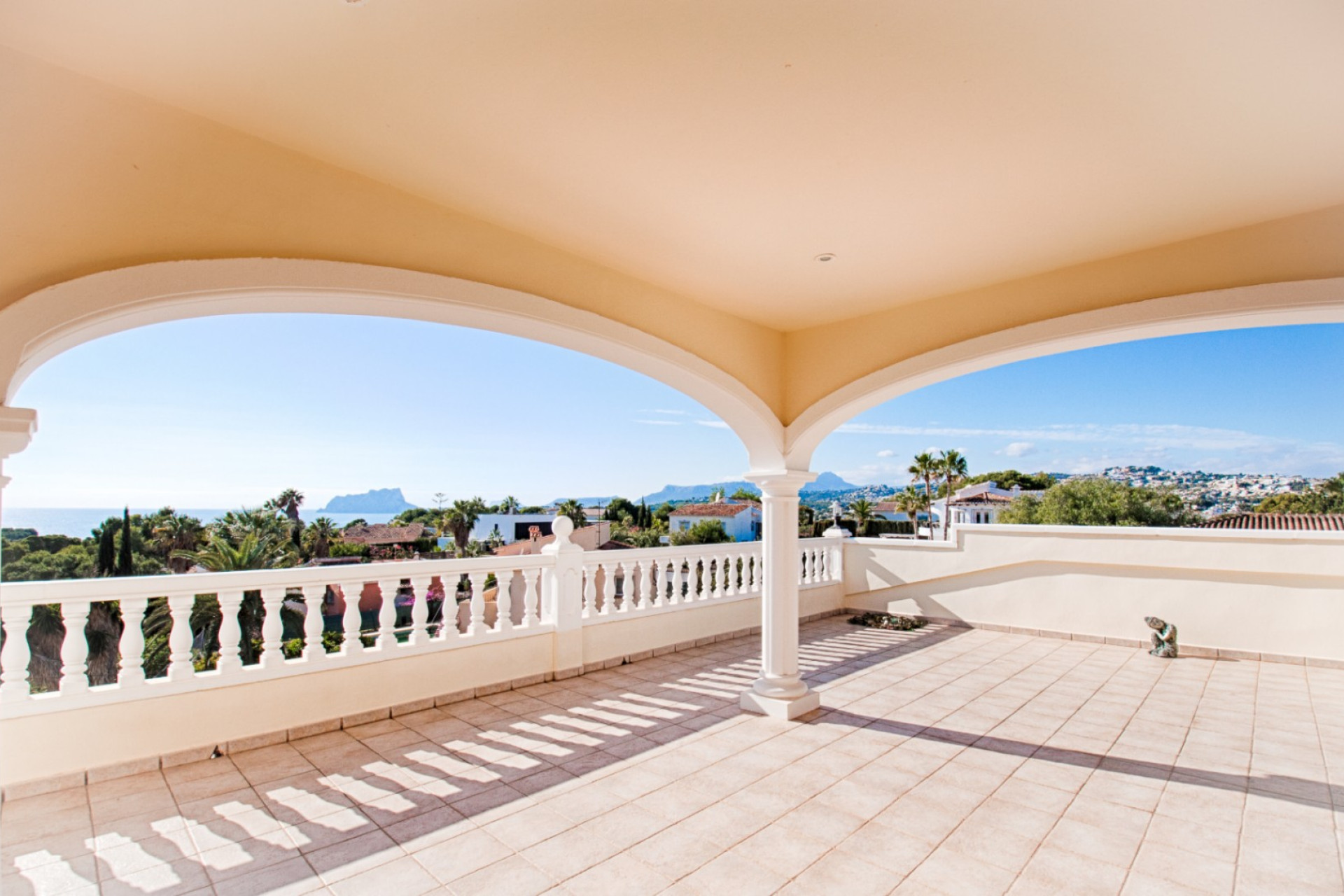 Resale - Villa - Moraira