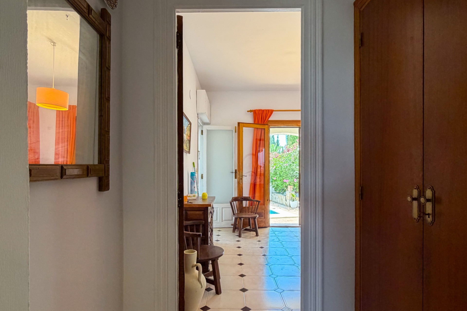 Resale - Villa - Moraira