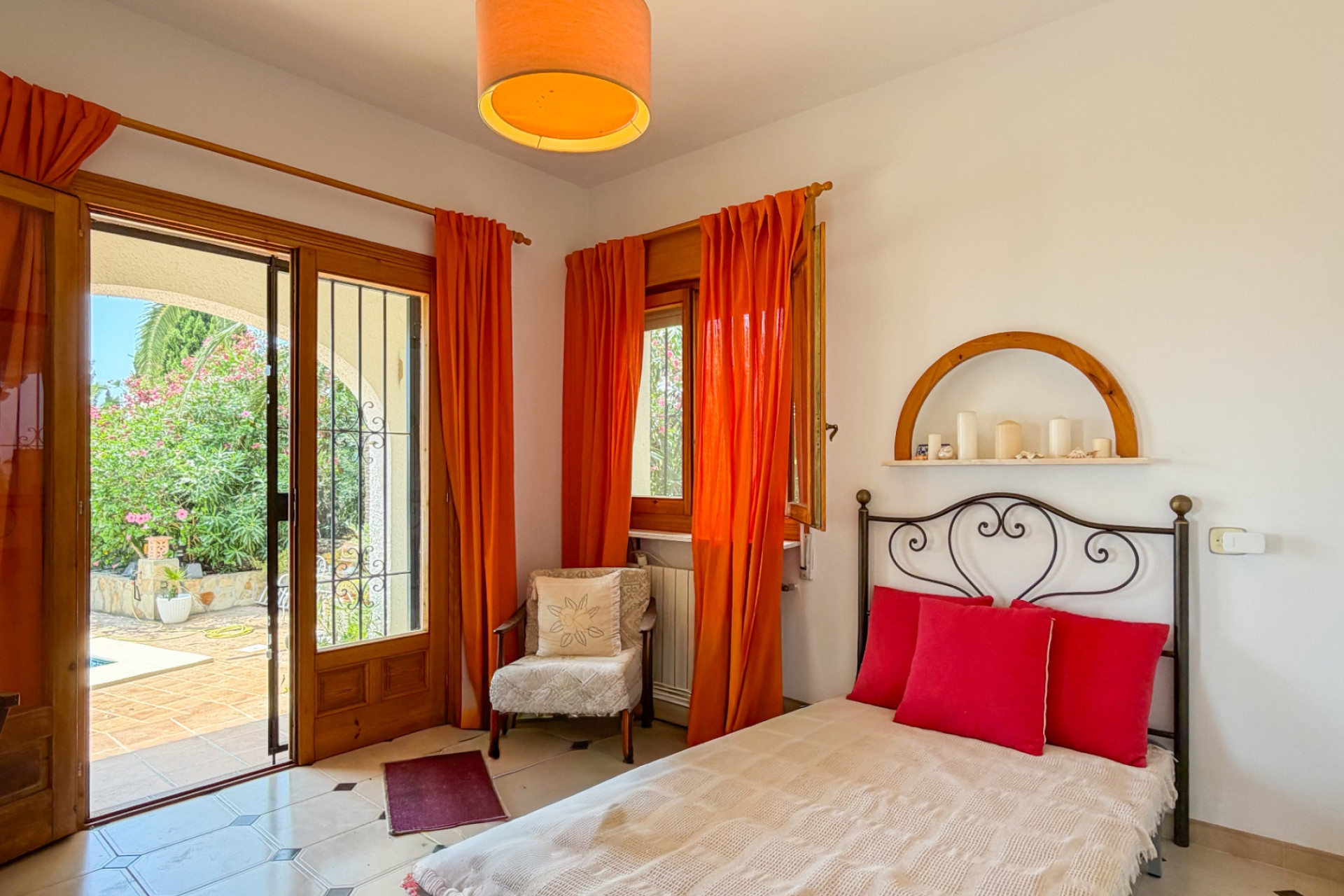 Resale - Villa - Moraira