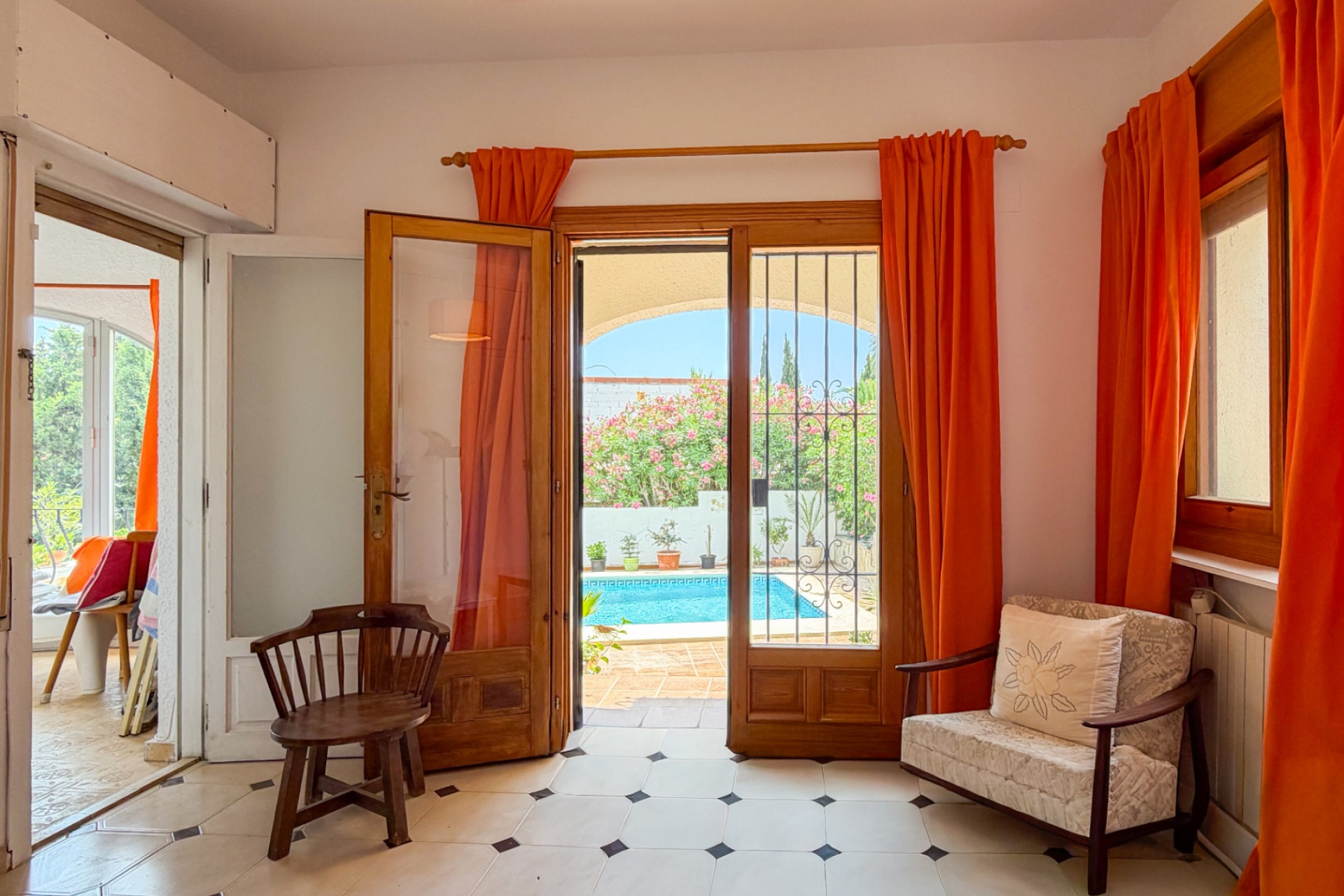 Resale - Villa - Moraira