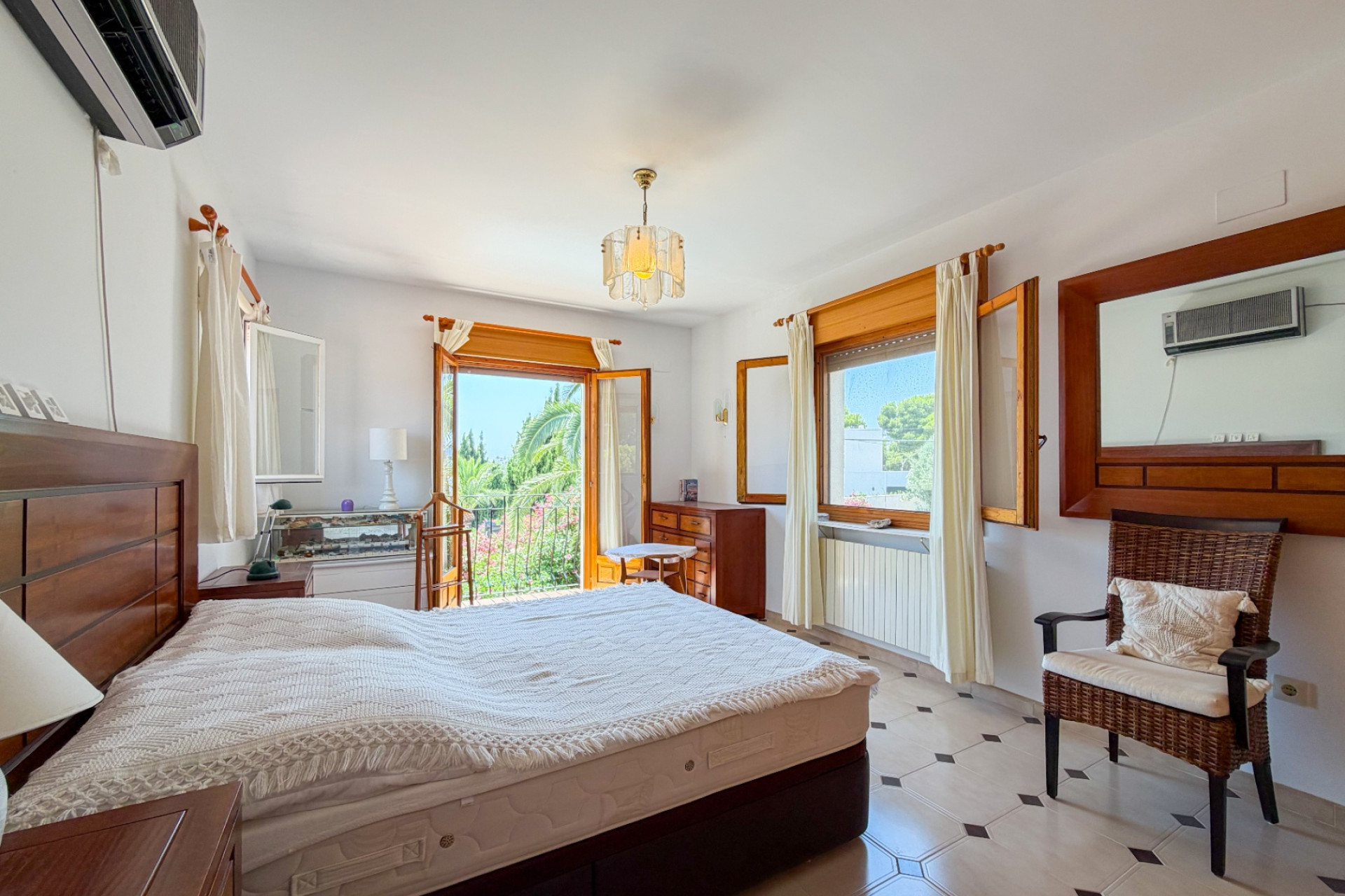 Resale - Villa - Moraira