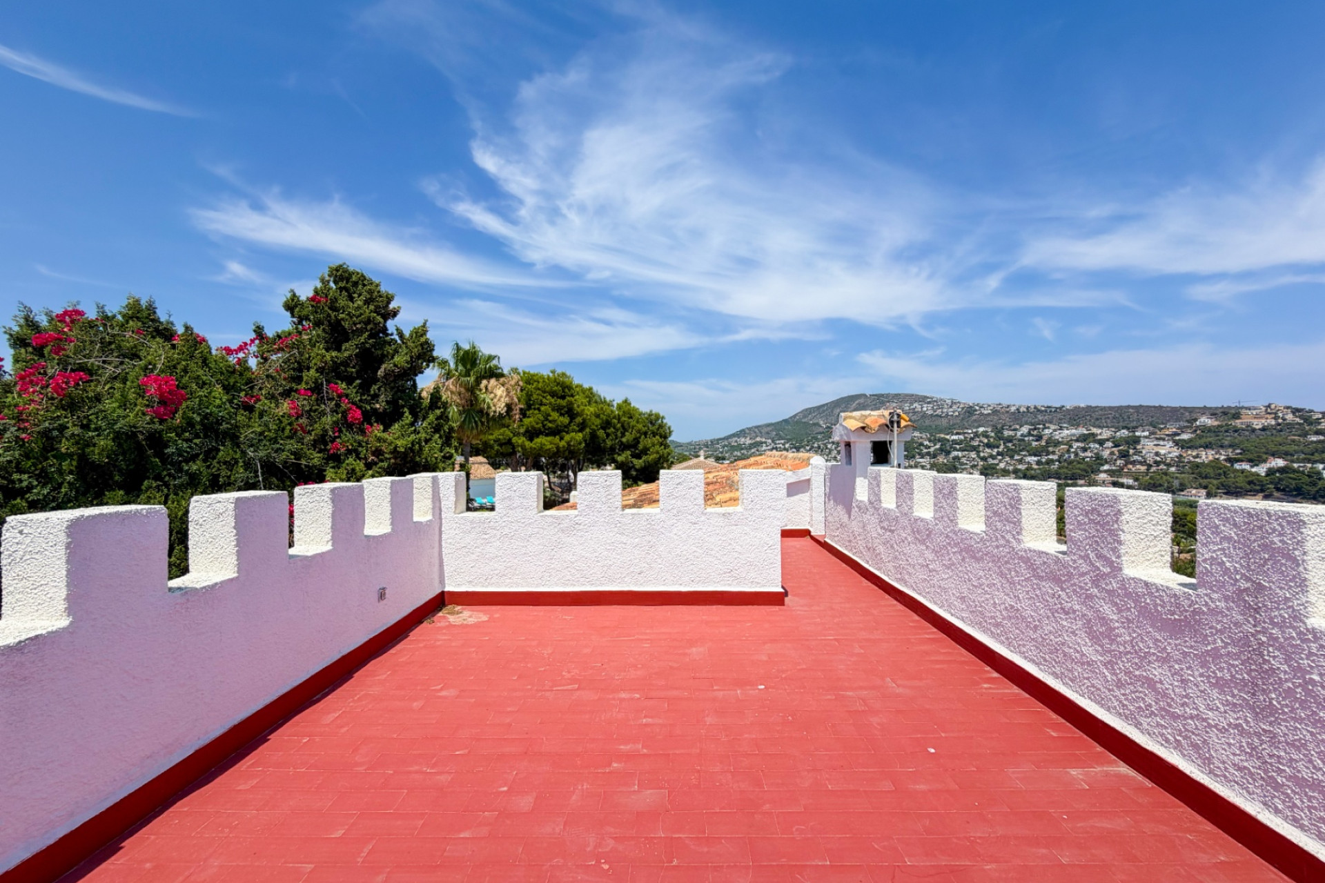 Resale - Villa - Moraira