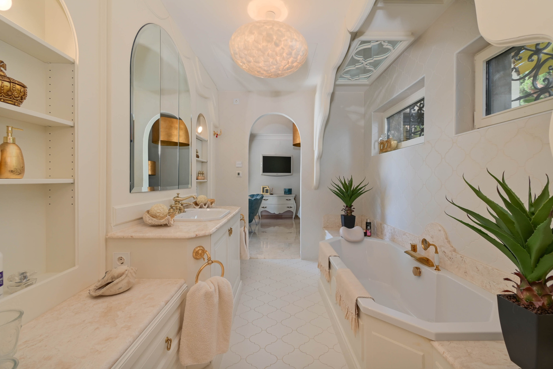 Resale - Villa - Moraira