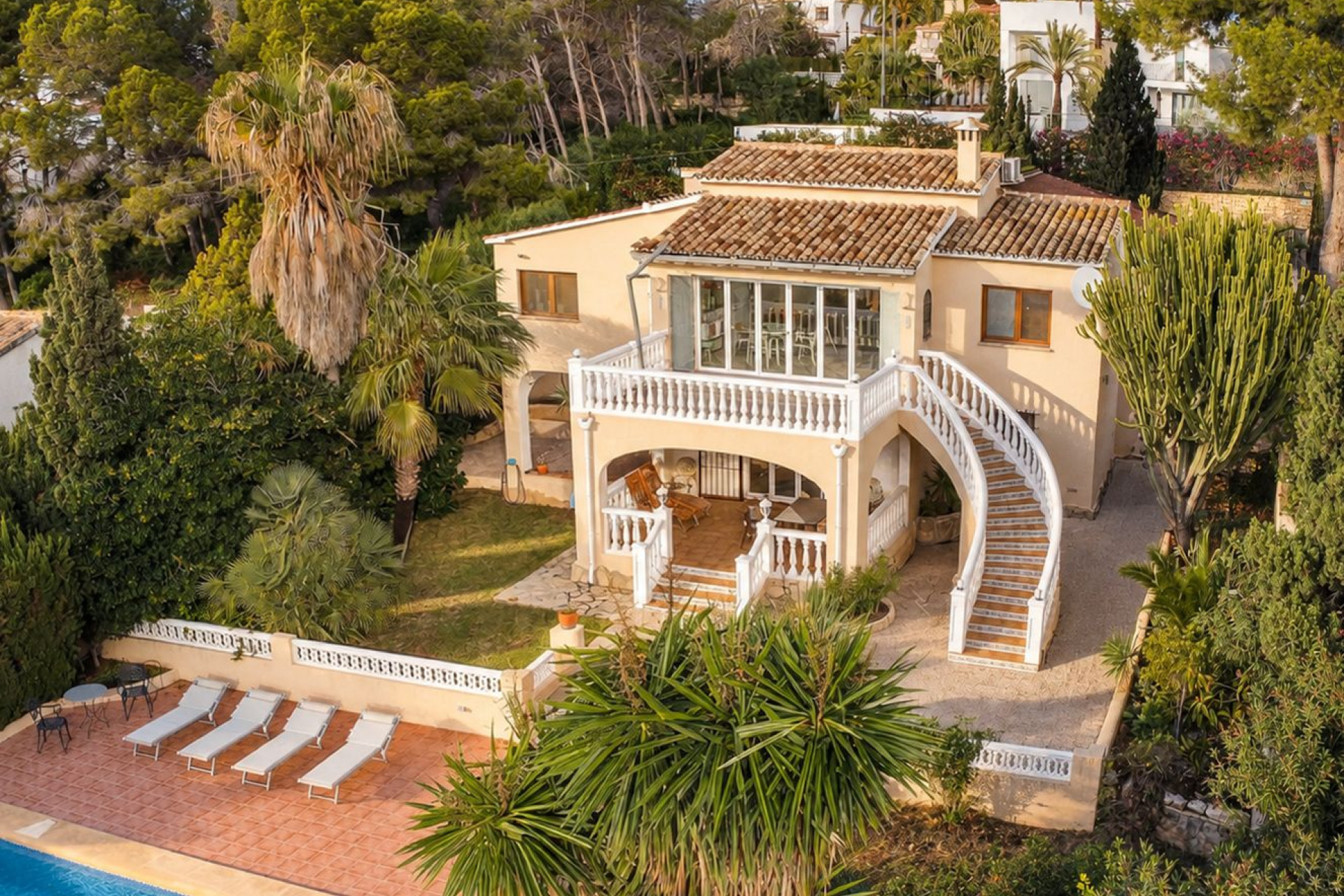 Resale - Villa - Moraira