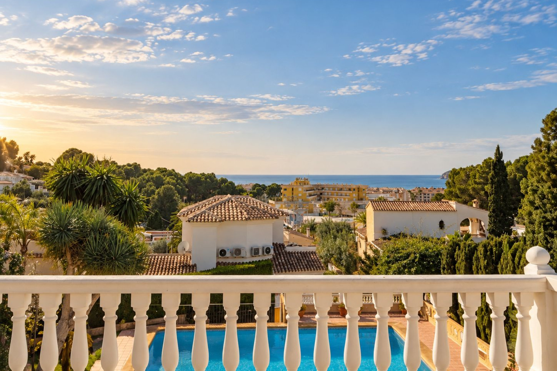 Resale - Villa - Moraira