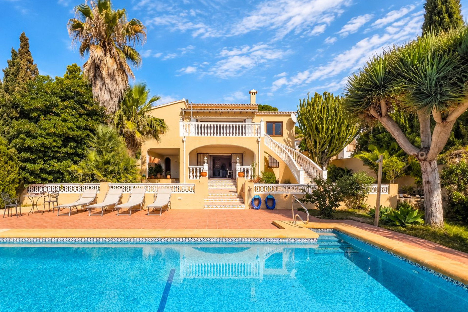 Resale - Villa - Moraira