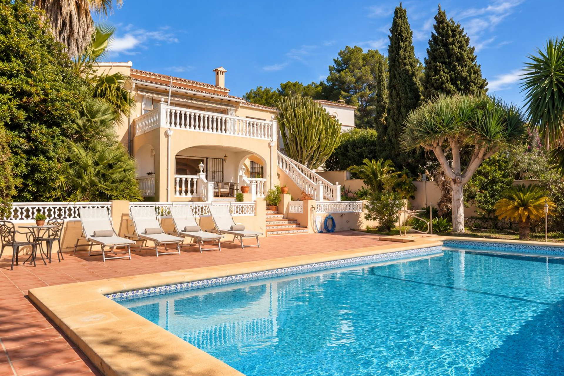 Resale - Villa - Moraira
