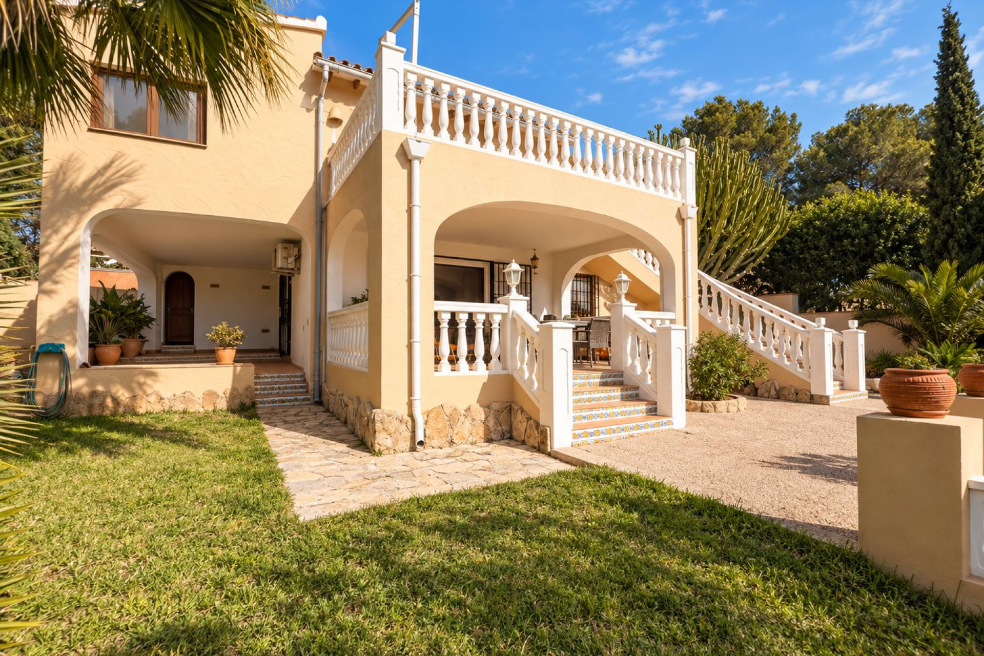 Resale - Villa - Moraira