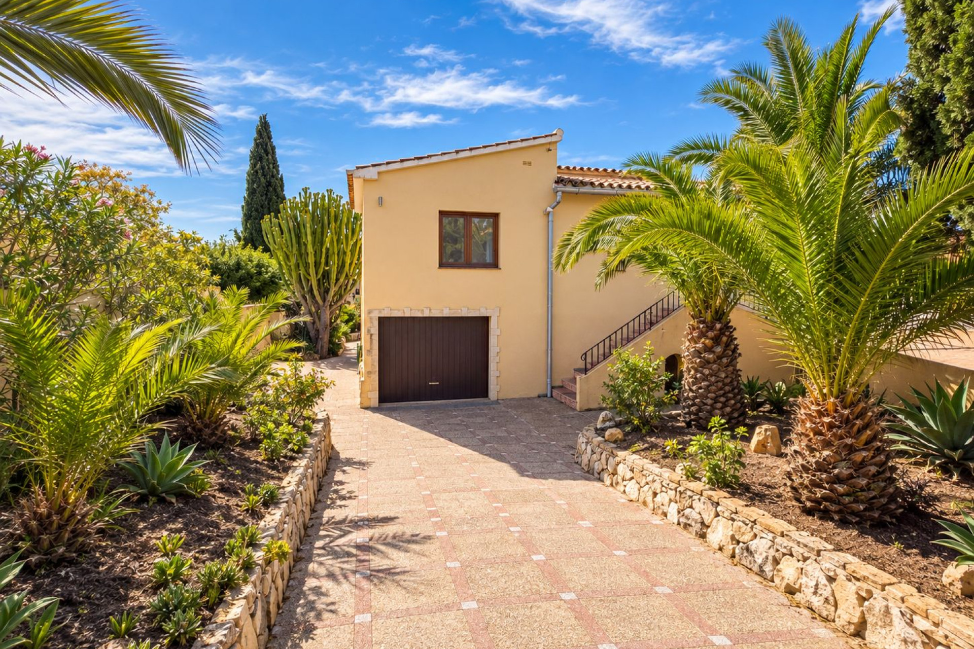 Resale - Villa - Moraira