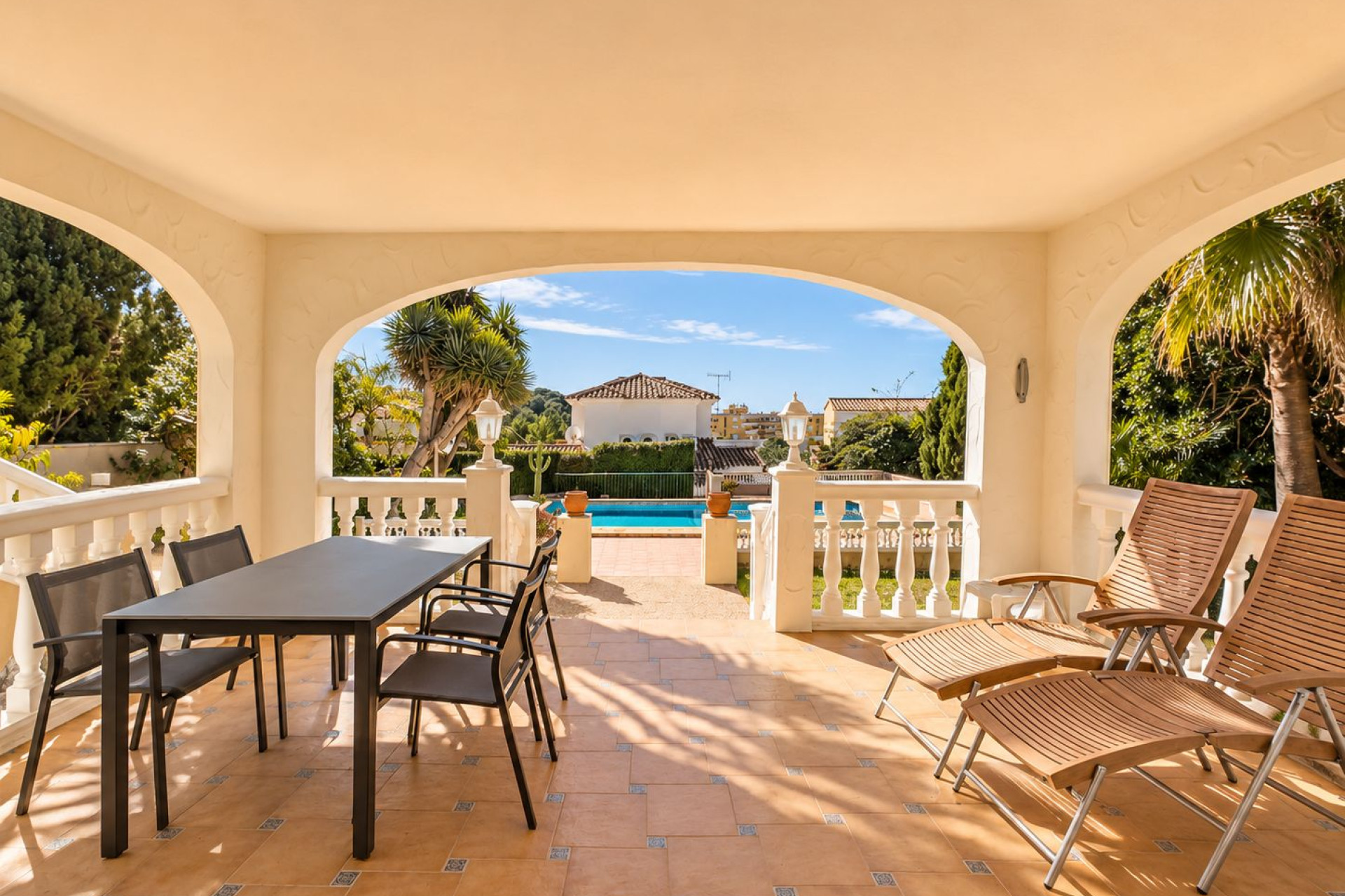Resale - Villa - Moraira