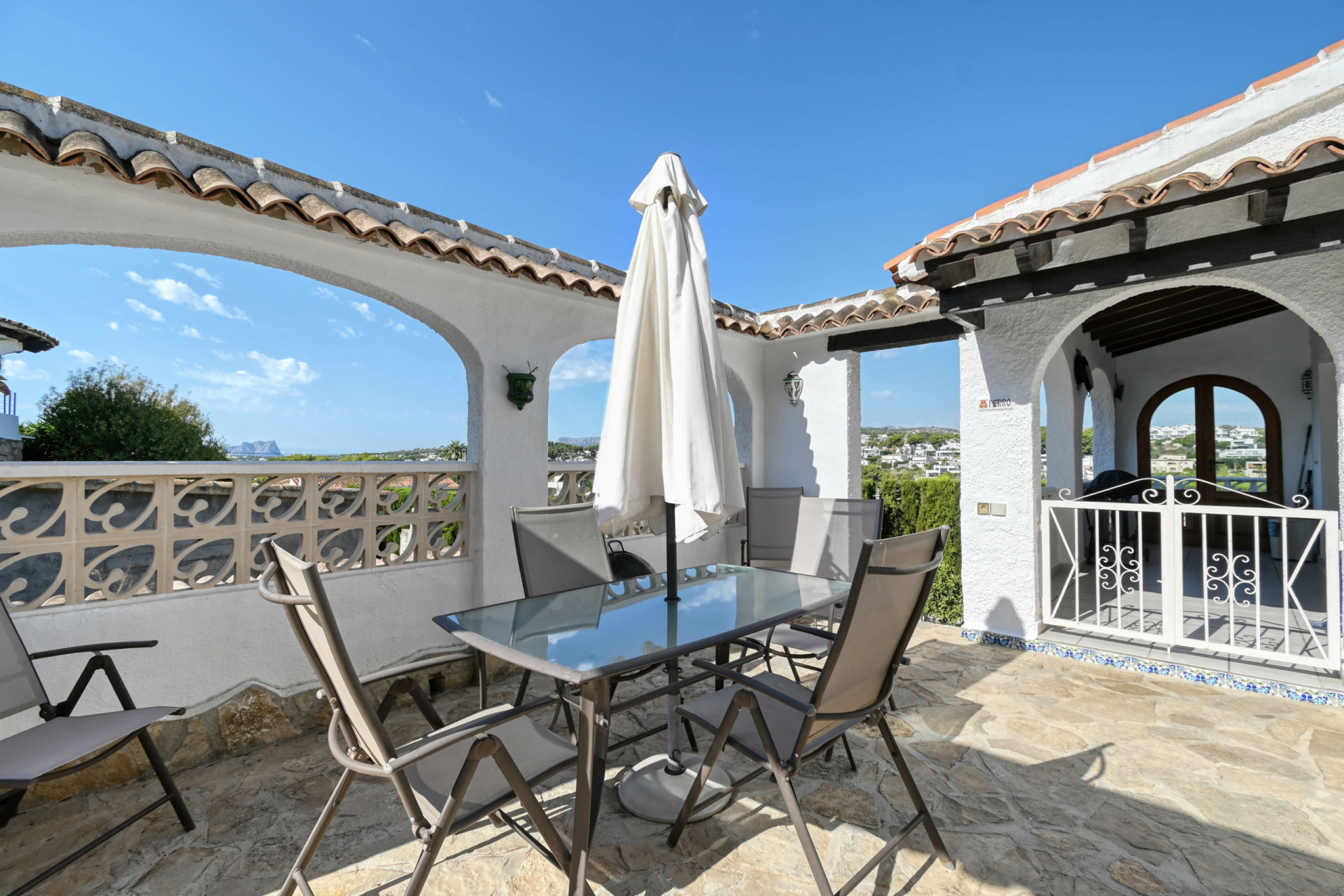Resale - Villa - Moraira