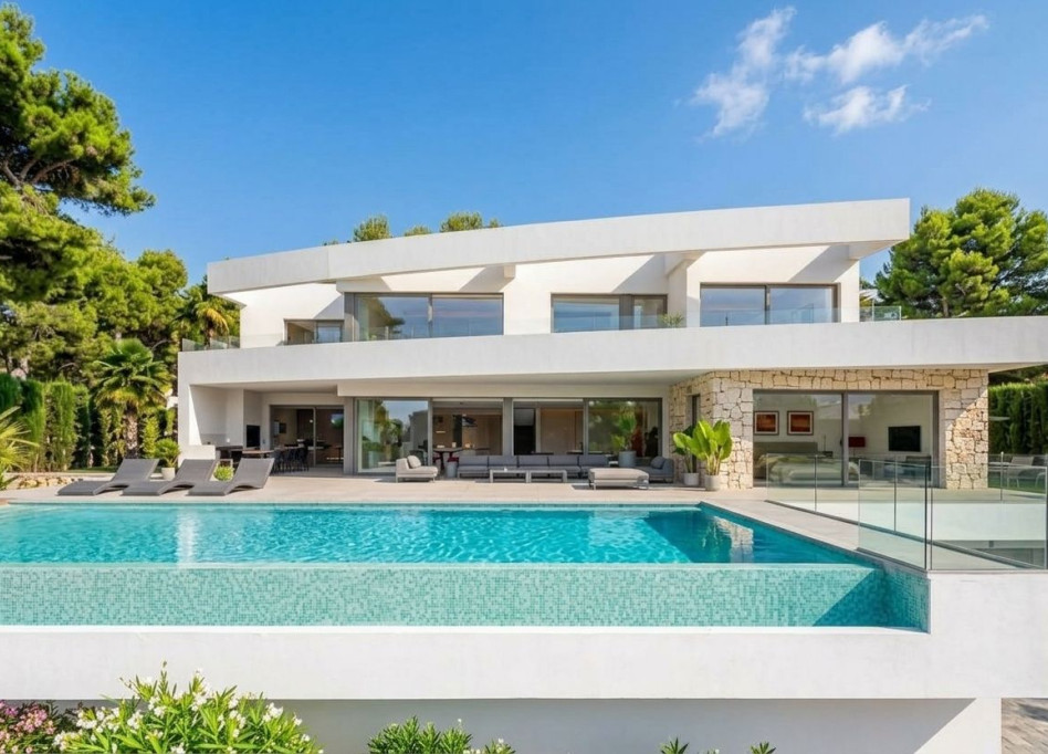 Resale - Villa - Moraira