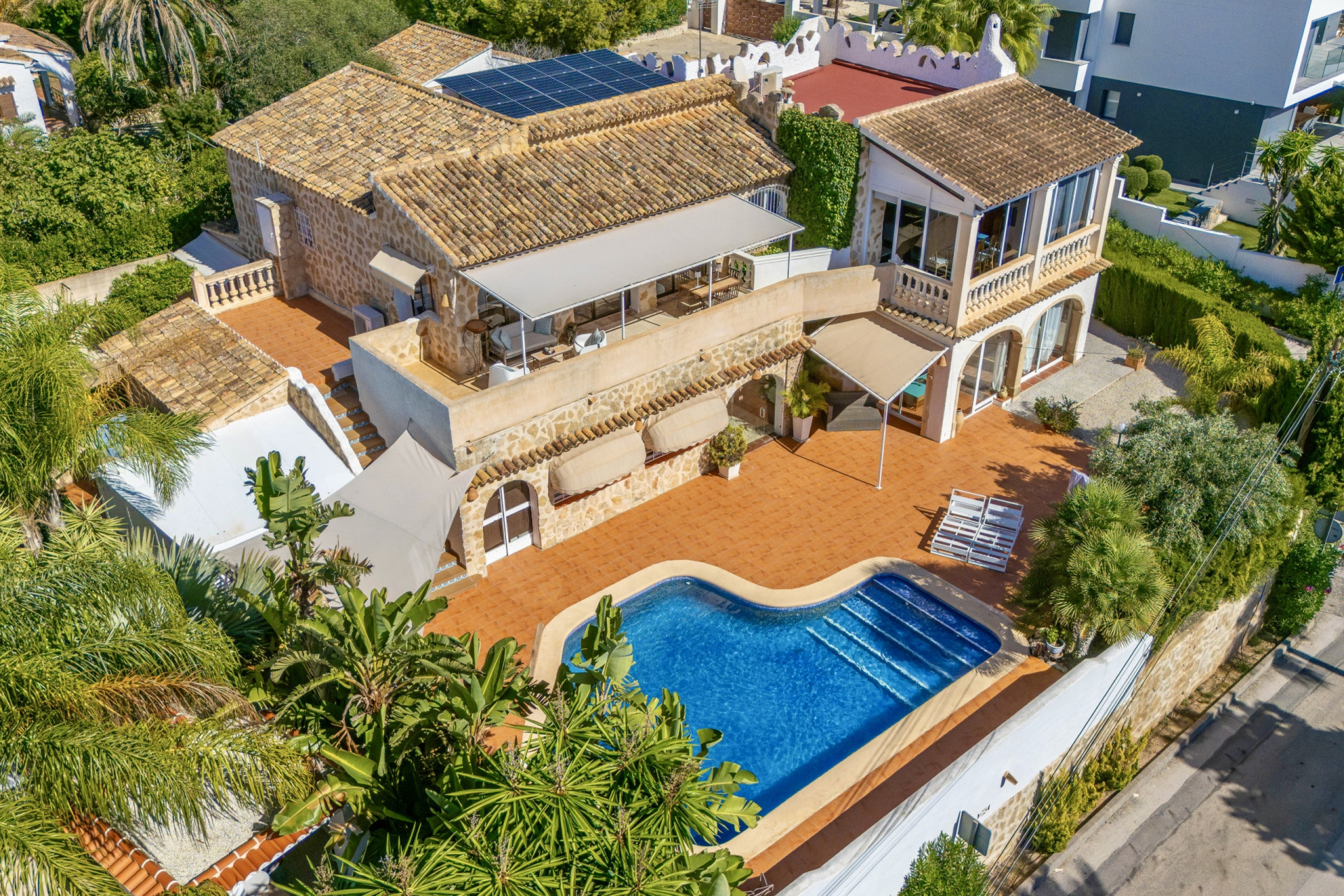 Resale - Villa - Moraira