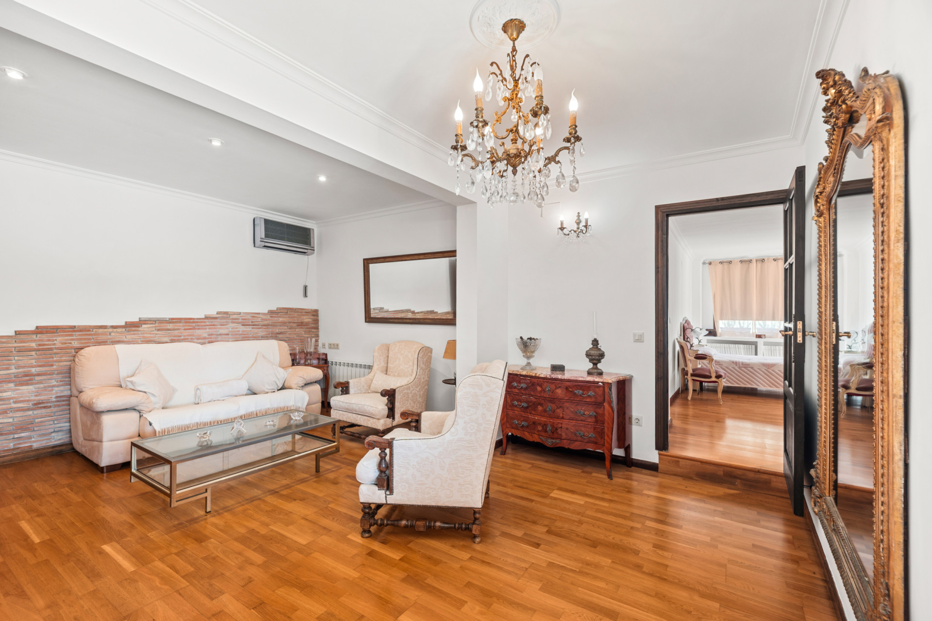 Resale - Villa - Moraira
