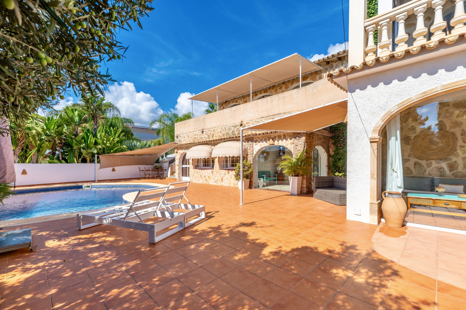 Resale - Villa - Moraira
