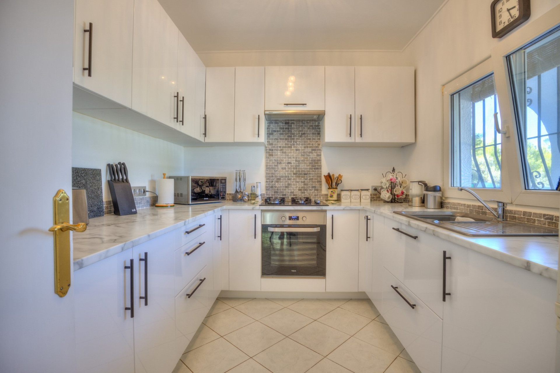 Resale - Villa - Parcent