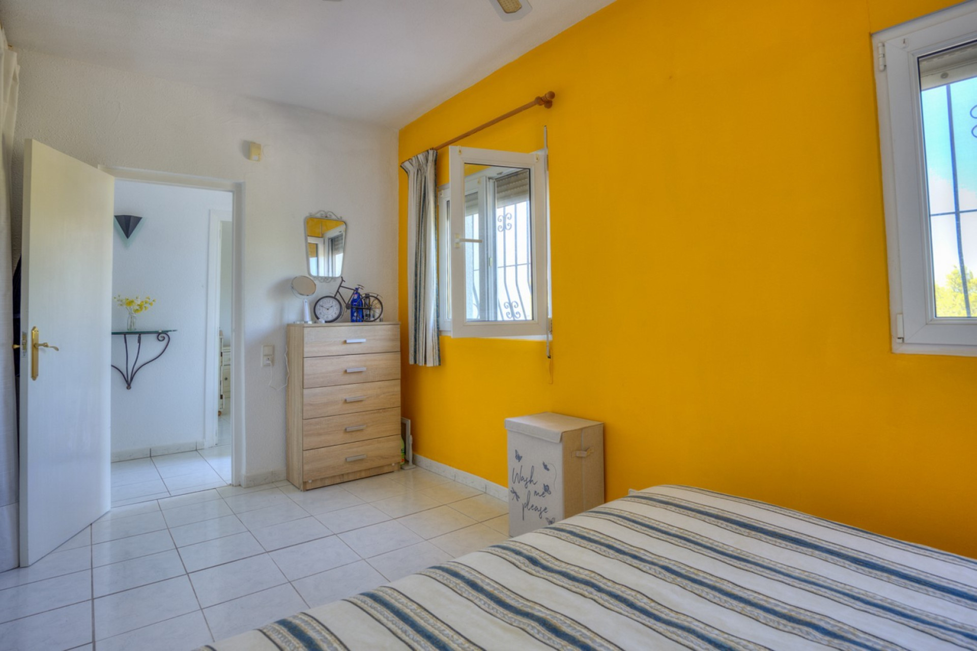 Resale - Villa - Parcent