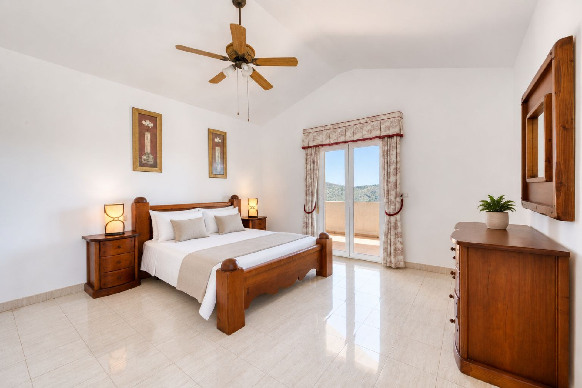 Resale - Villa - Pedreguer