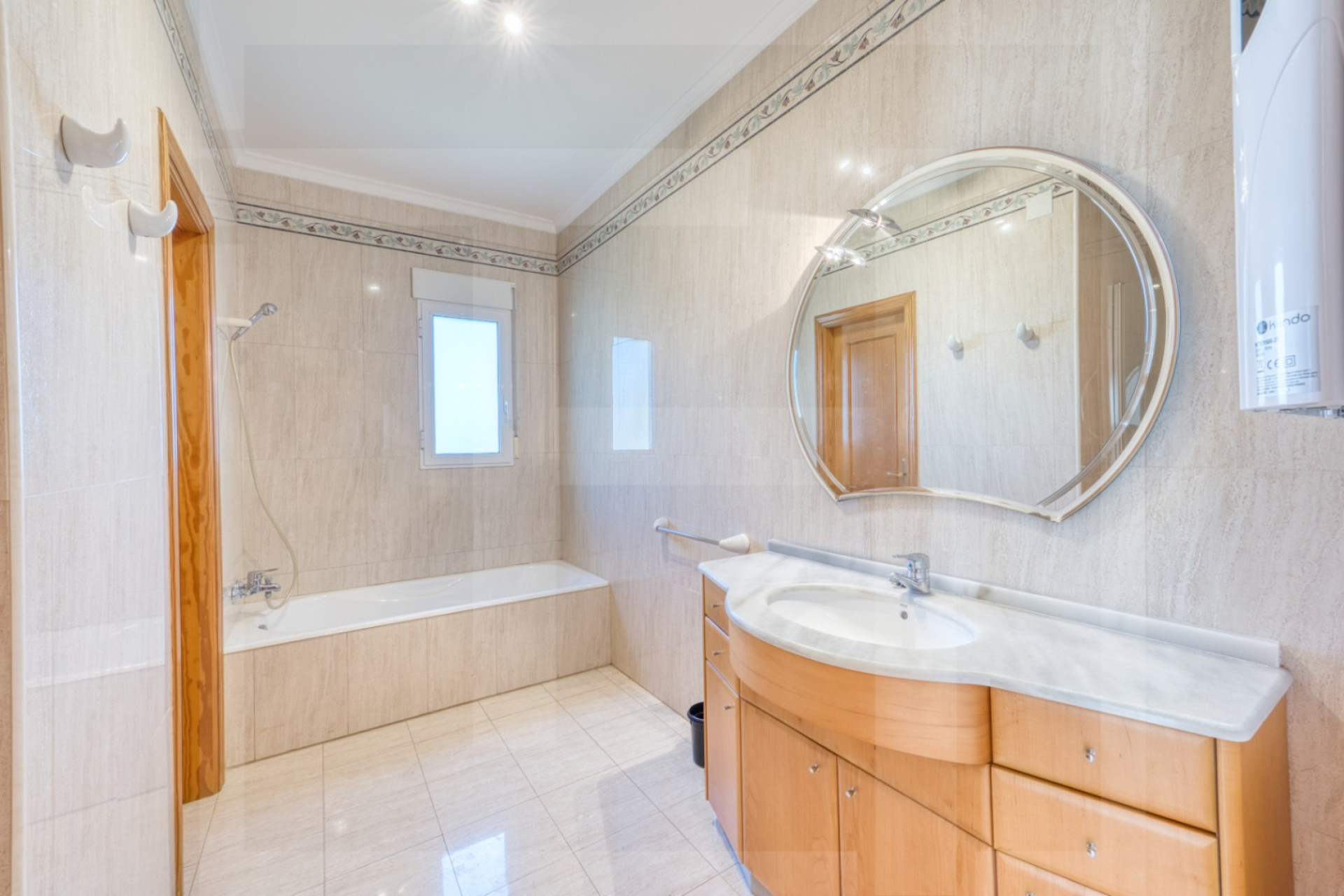 Resale - Villa - Pedreguer