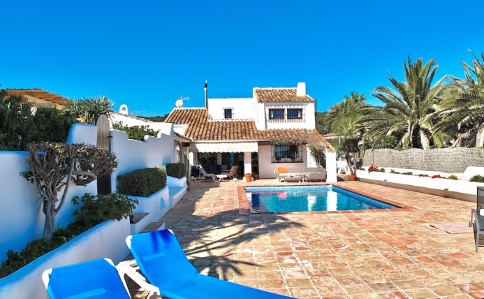 Villa - Bestaande woningen - Moraira - El Andragó