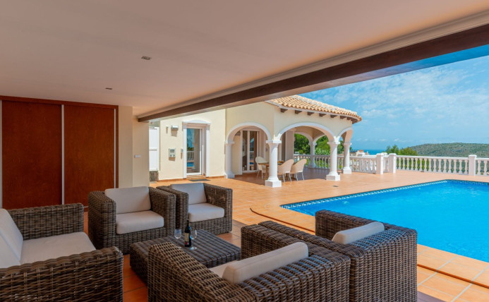 Villa - Resale - Pedreguer - La Sella
