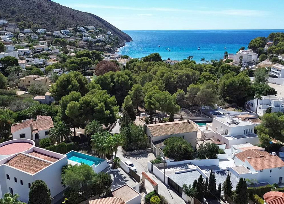 Resale - Villa - Moraira