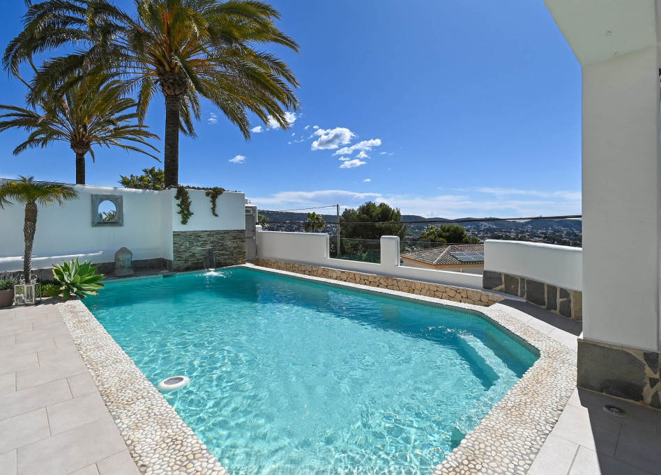 Resale - Villa - Moraira