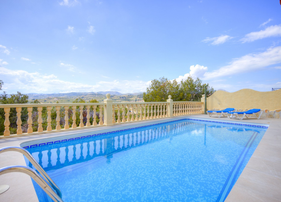 Resale - Villa - Moraira