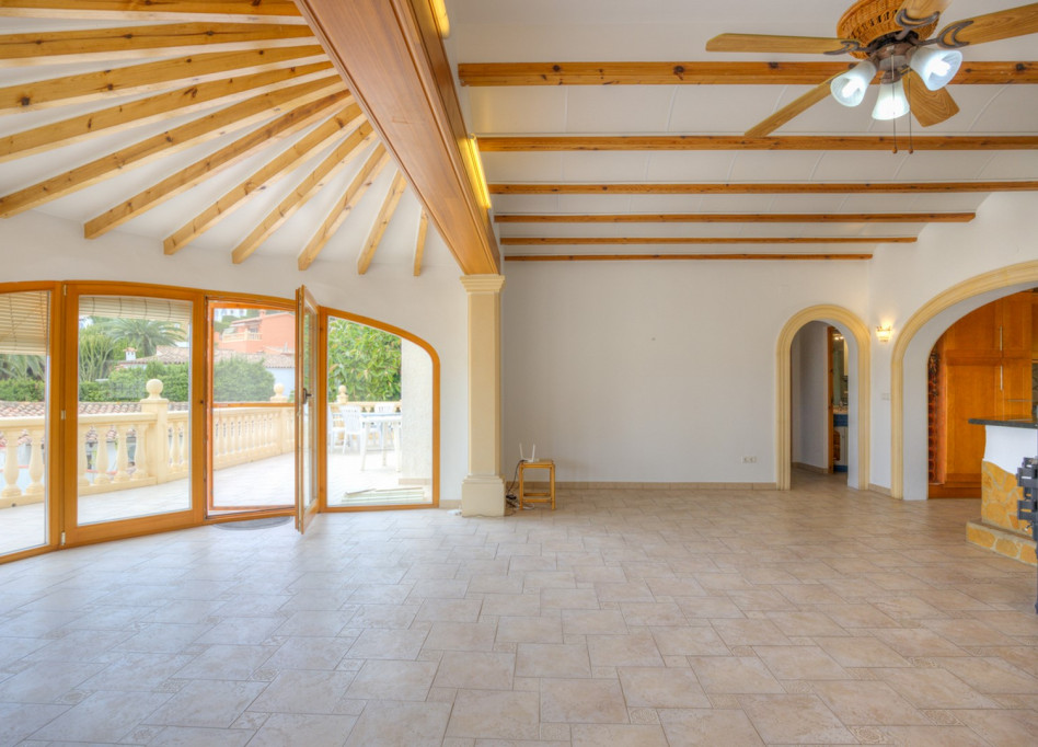 Resale - Villa - Moraira
