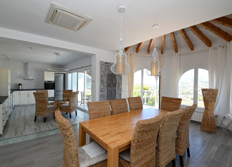 Resale - Villa - Moraira - Pueblo Alcazar