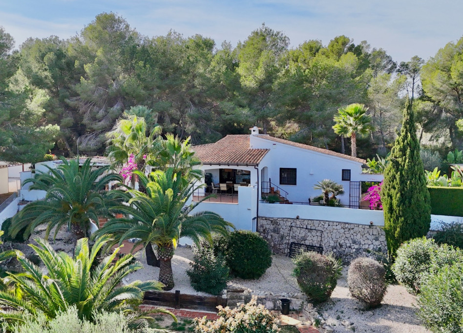 Resale - Villa - Moraira - Benimeit