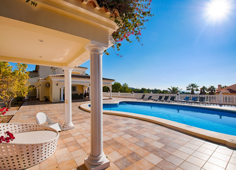 Resale - Villa - Moraira