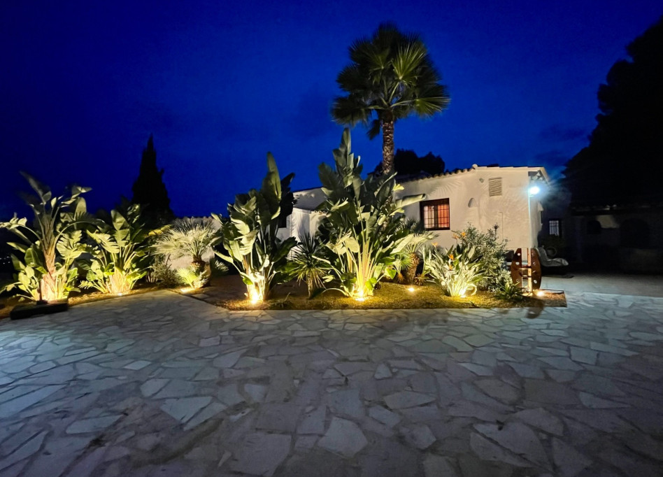 Resale - Villa - Moraira - Benimeit