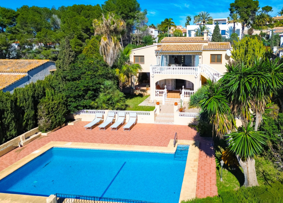 Resale - Villa - Moraira