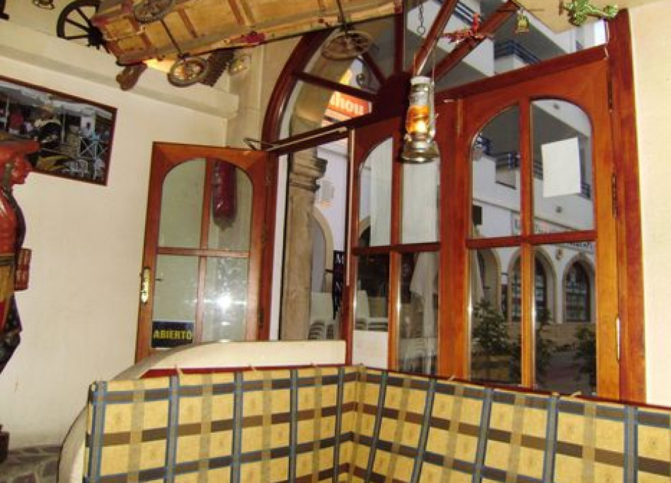 Bestaande woningen - Bedrijfsruimte - Moraira