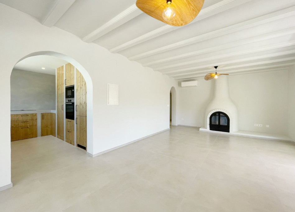 Resale - Villa - Moraira - Benimeit