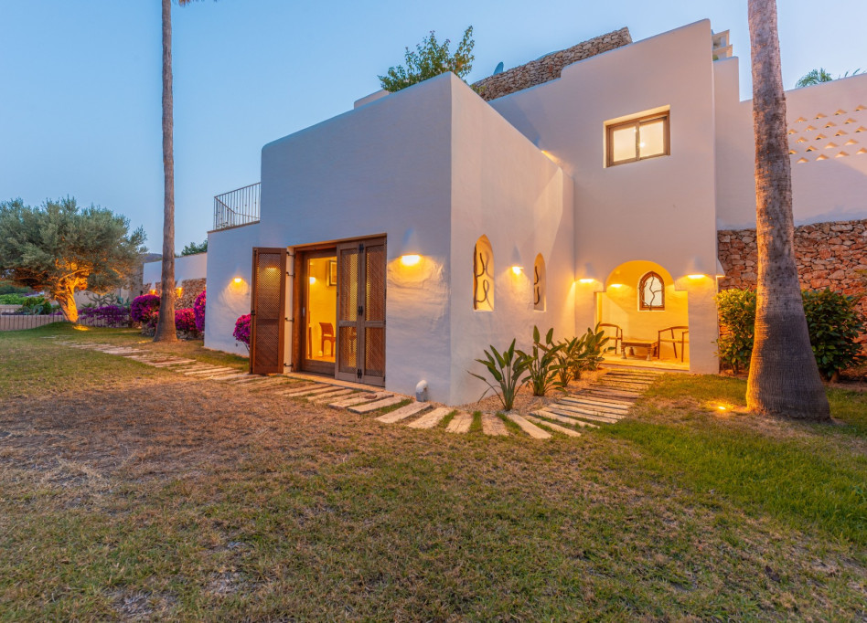 Resale - Villa - Moraira - El Portet