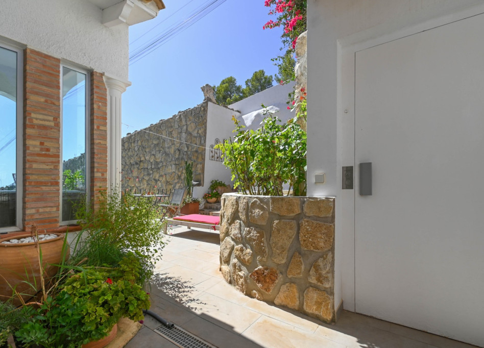 Resale - Villa - Benissa