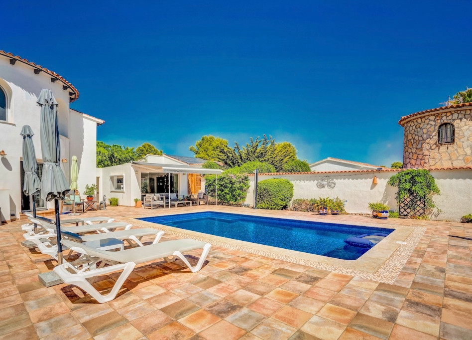 Resale - Villa - Benissa - Fanadix